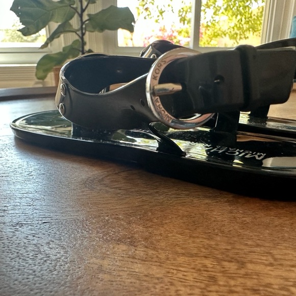 Michael Kors MK Plate Jelly Sandals in Black size 7 - Picture 5 of 7